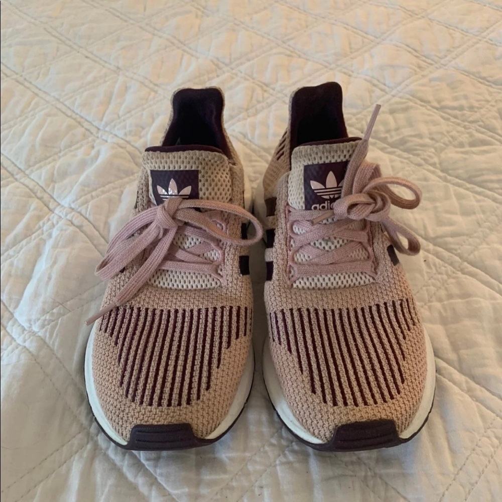 Adidas Womens Size 6